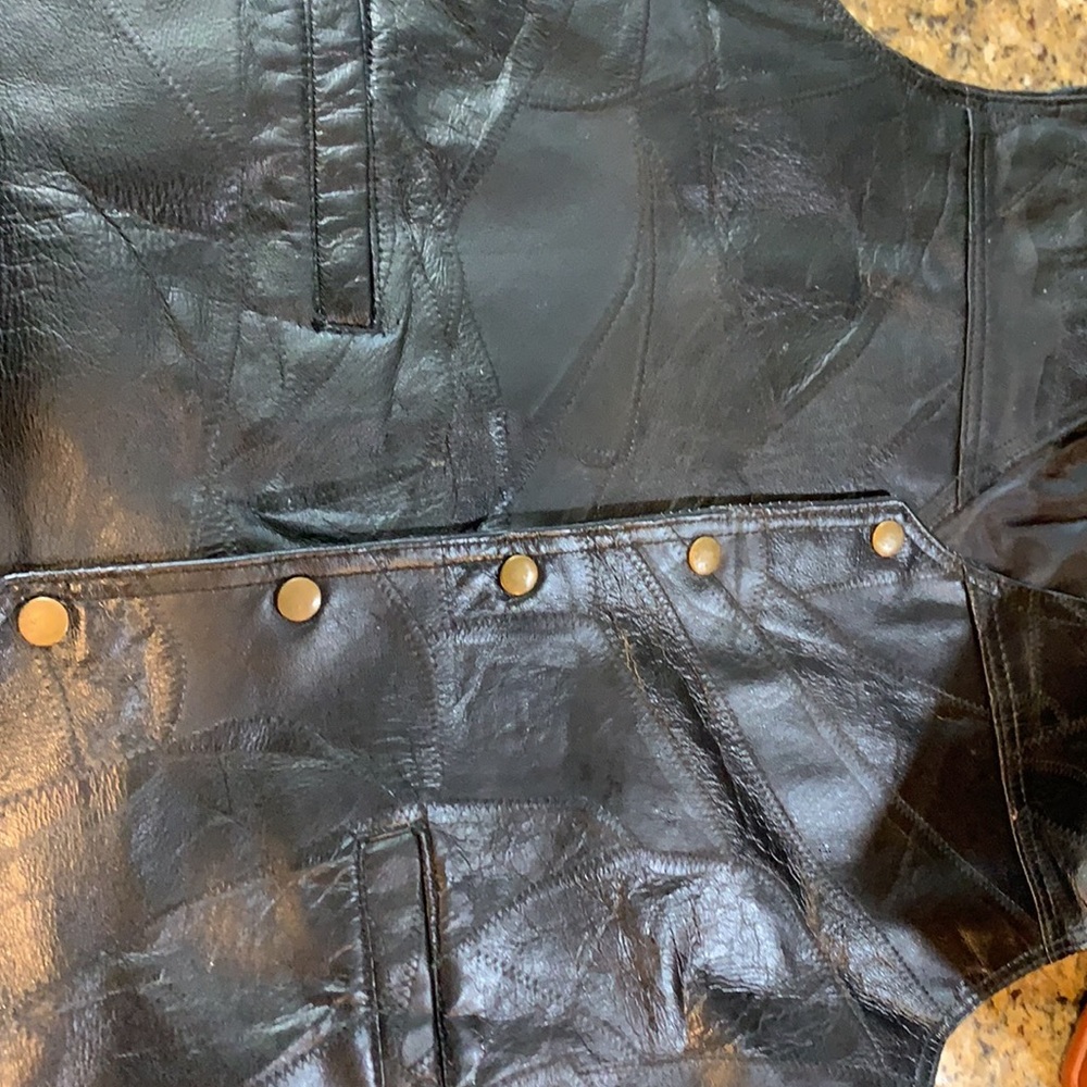 Navarre Leather Riding Vest - Picture 4 of 4